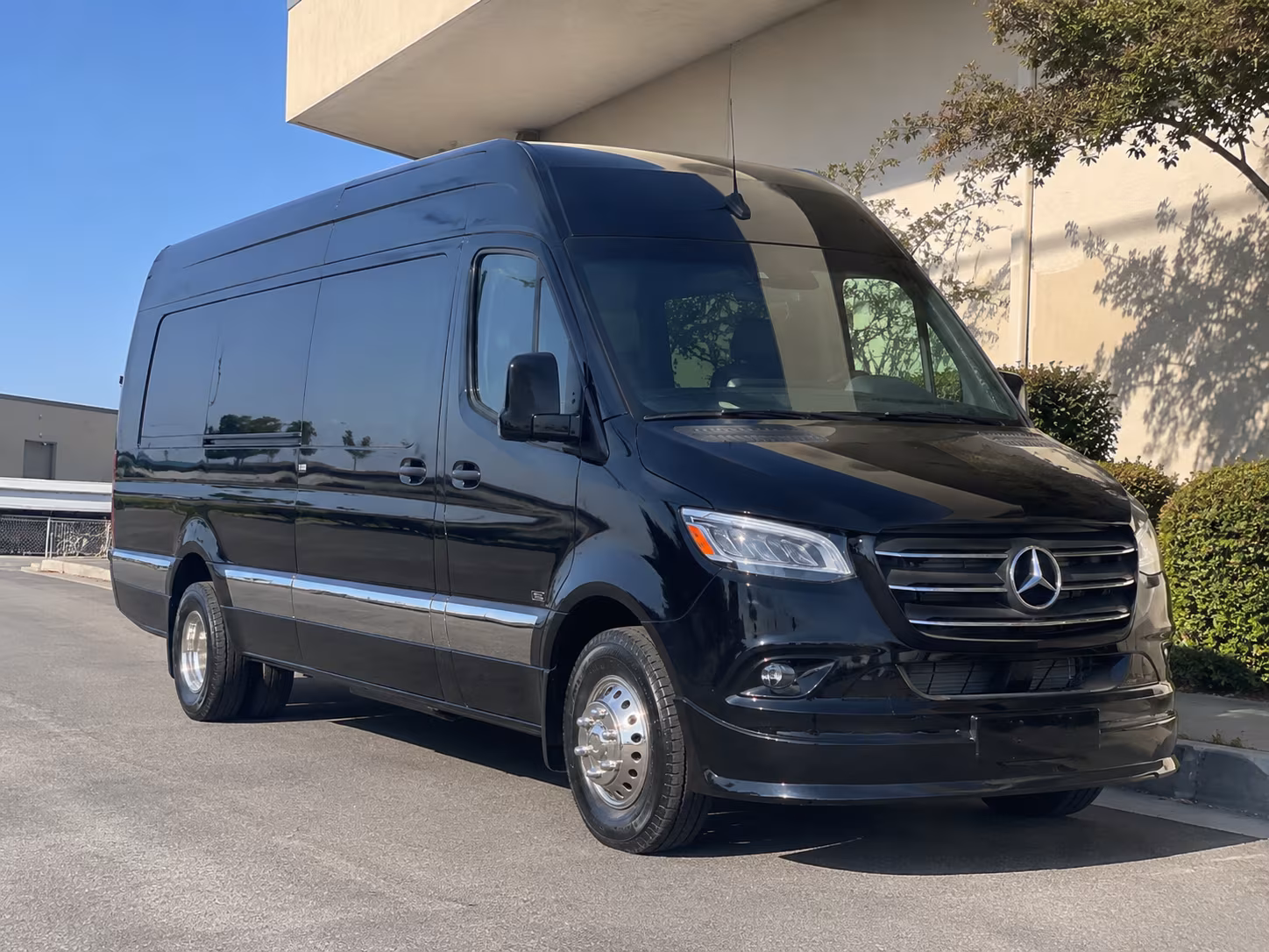 bus rental options for el cajon trips
