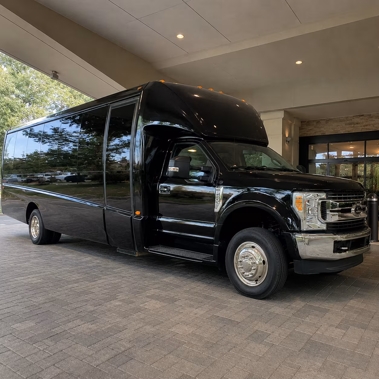 easily book transportation for your next airport transfer 1