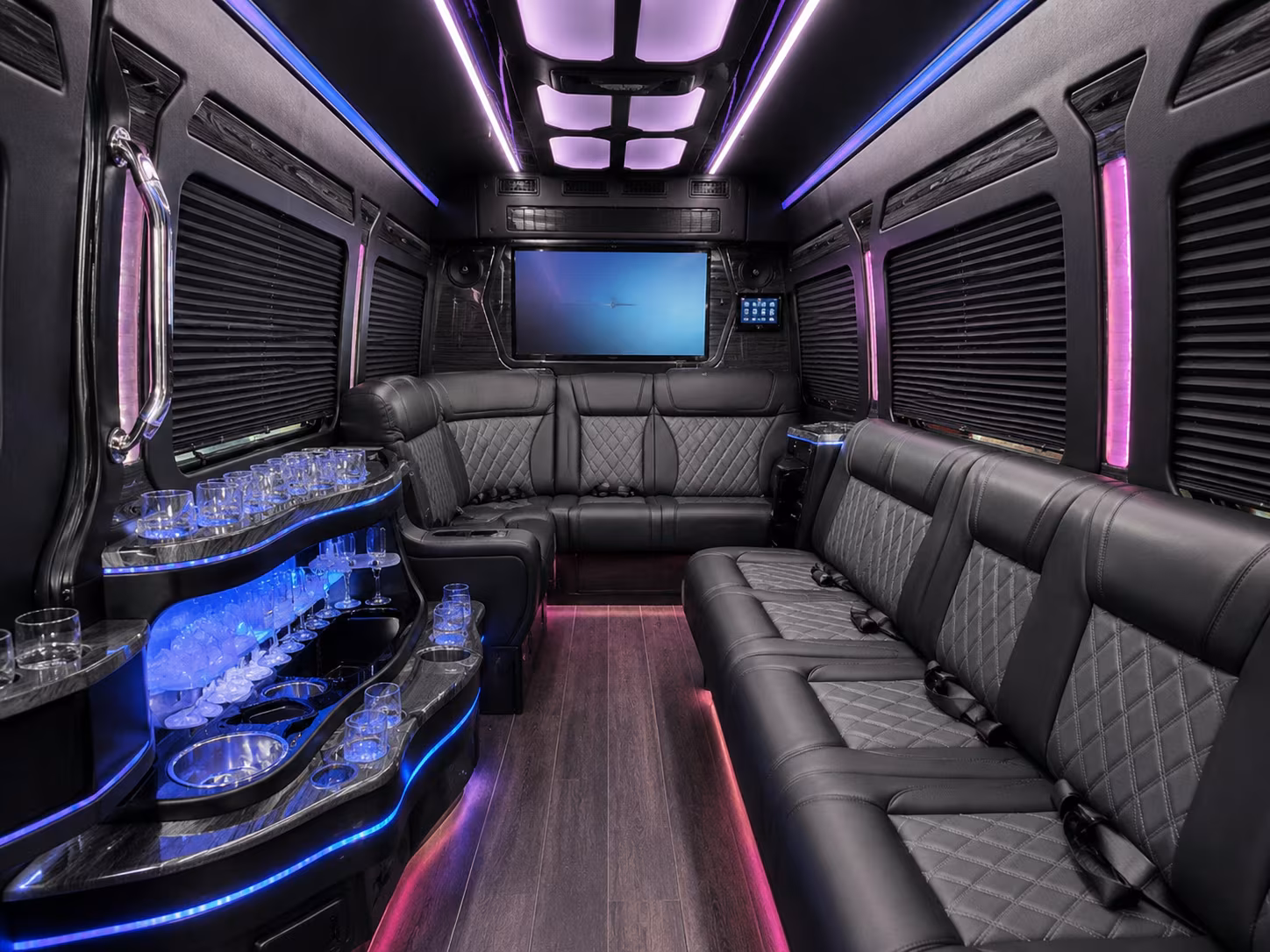 easily book transportation for your next prom 3