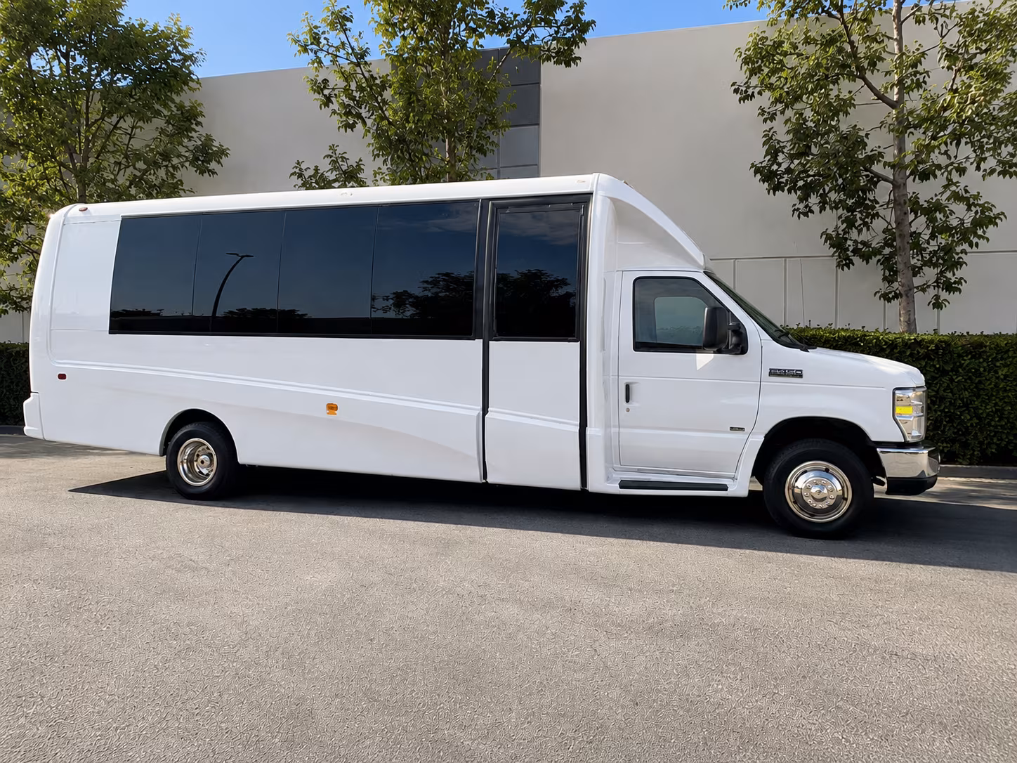 easily book transportation for your next wine tour 3
