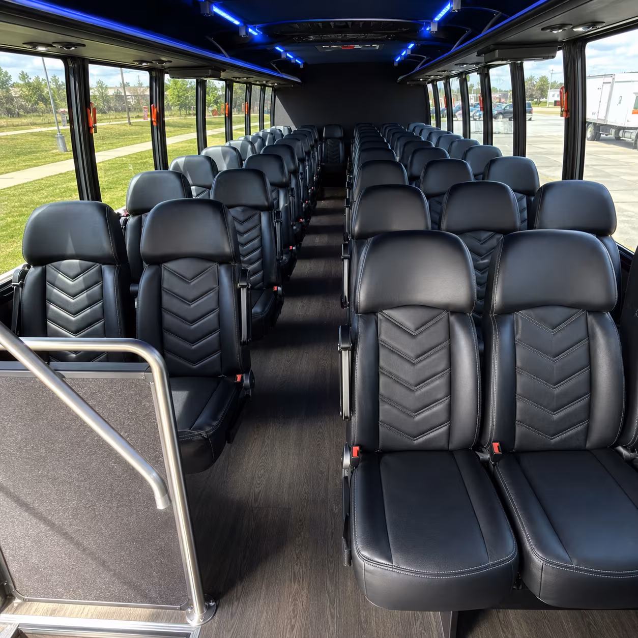 why rent using elcajonminibuscompany com